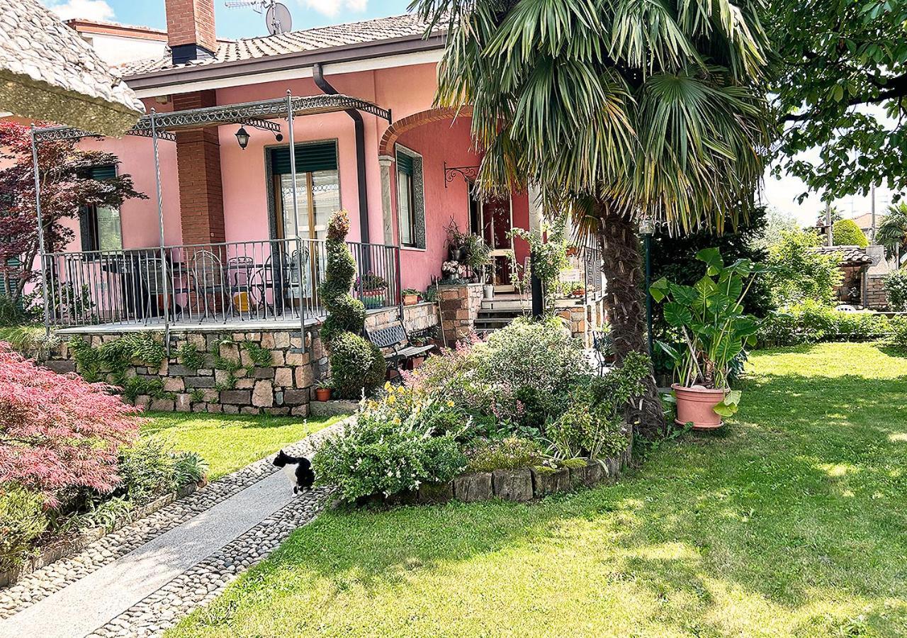 Ferienwohnung La Mansardina Venegono Superiore Exterior foto
